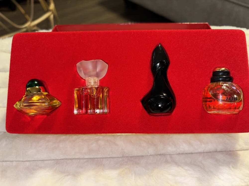 Oscar de la Renta Petite Perfume Collectibles Miniature Set Volupte DK Paris YSL